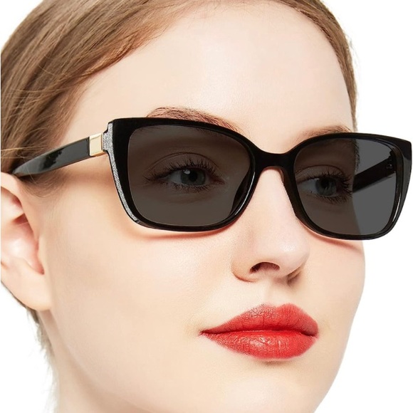 Accessories - Sun Reading chic sunnies 💗